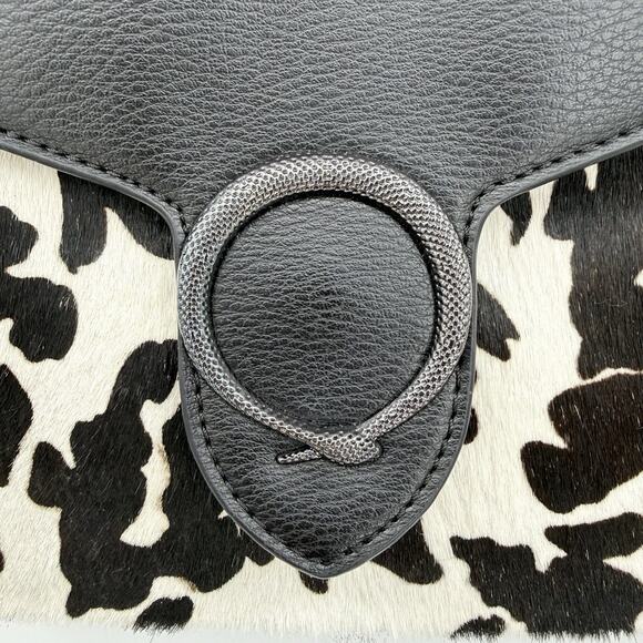 SevenDays Cow Print Haircalf Crossbody Shoulder Bag Black White Chain Strap Y2k - Picture 4 of 9